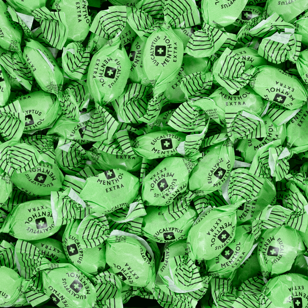Caramels with the flavor of menthol and eucalyptus